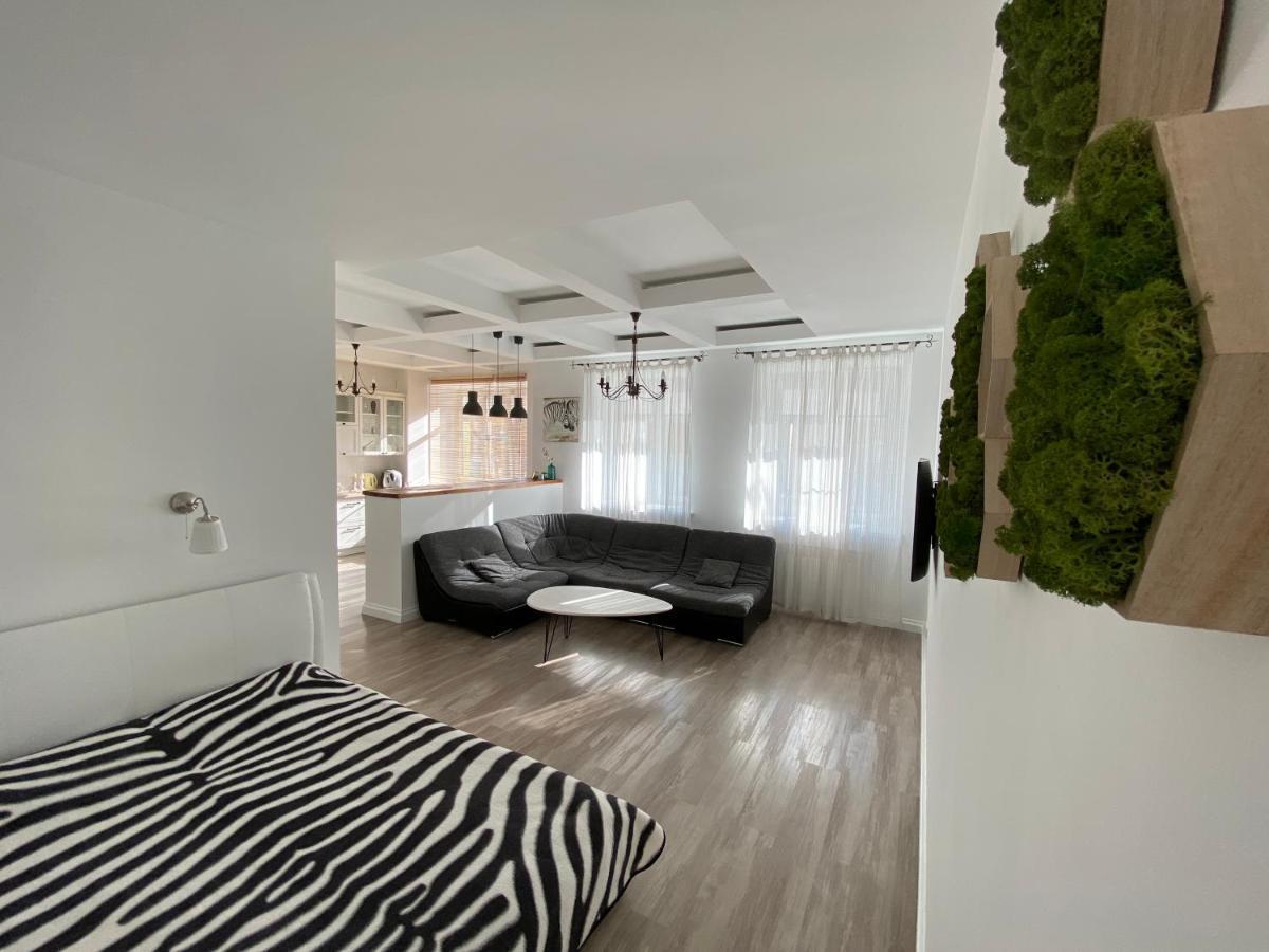 Bright Apartment Gomel Exteriér fotografie